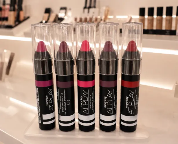 BATOM MARY KAY AT PLAY - CORES VARIADAS