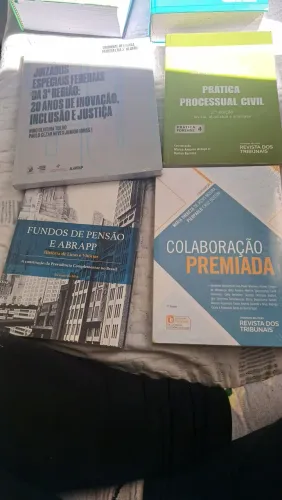 Livros de estudo área do Direito