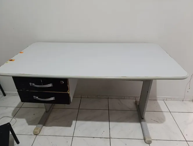 Venda de mesa para estudo