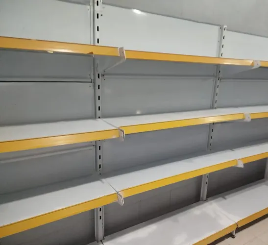 3 gôndola de parede praercadinho