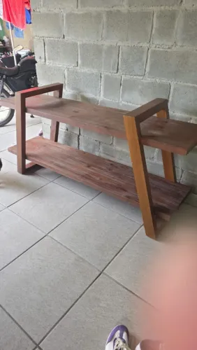 Rack rustico muito bonito e resistente