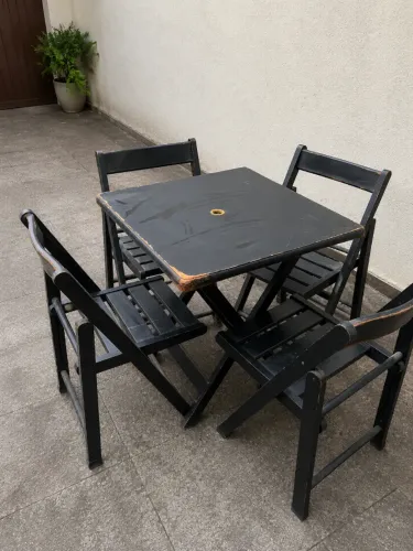 jogo de mesa com 4 cadeiras