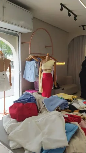Especialista em lotes de roupas