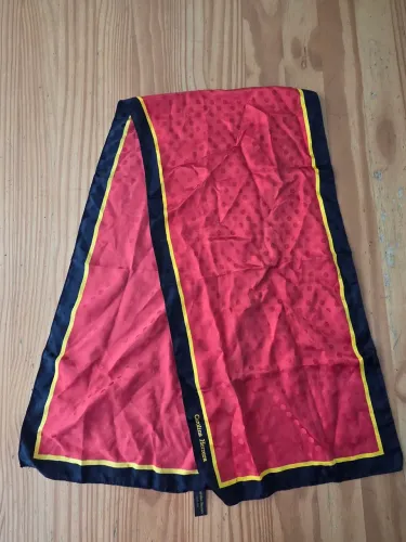 Escharpe Vintage Carolina Herrera