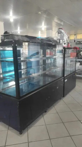 Bh Vitrine frente de padaria Orçamento HJ EQUIPAMENTOS