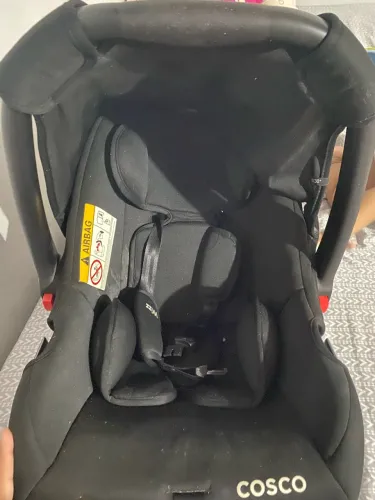 Bebê conforto cosco.