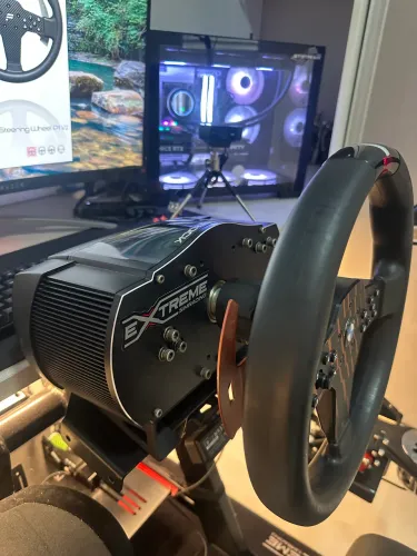 Kit Fanatec Completo Sim Racing + Volante BMW + Pedaleira Load Cell