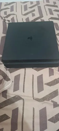 Playstation 4 slim