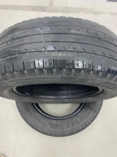 Vendo Pneus 16 205/65