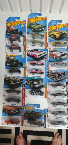 Hot Wheels diversas miniaturas A