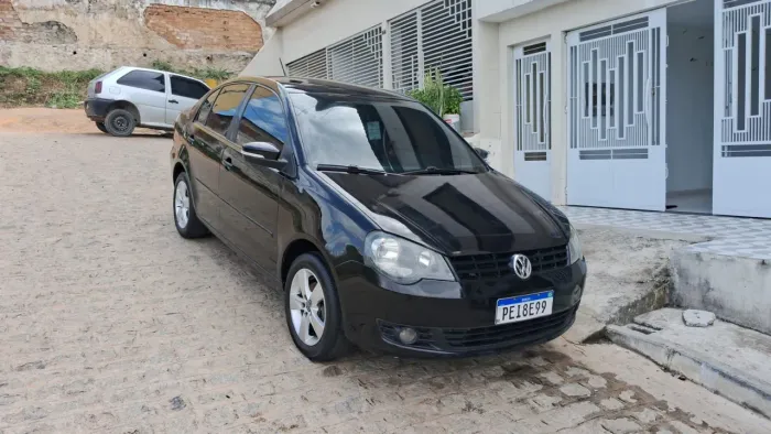 Volkswagen Polo Sedan 1.6 MI Total Flex 8V 4P 2012