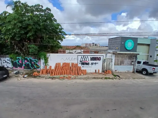 Vendo Lote na Cohama (Rua Paralela Daniel de La Touche)