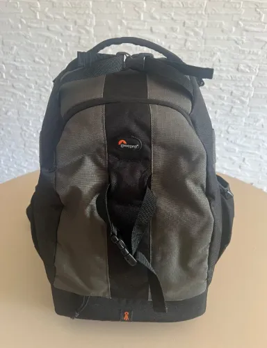 Mochila Fotográfica Lowepro Flipside  AW400