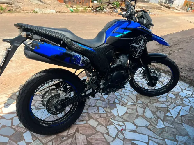Vendo Lander 250 ou Troco por Carro Dou volta