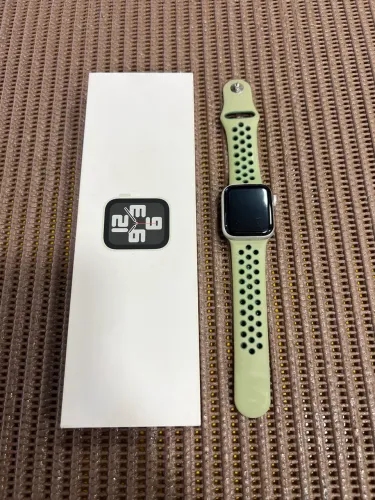 Apple Watch SE