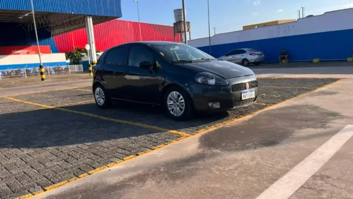 Fiat Punto Essence 1.6 Flex 16V 5P 2011