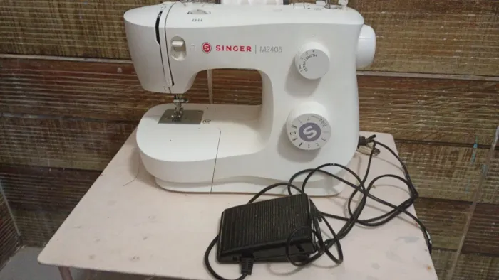 Máquina costura semi automática