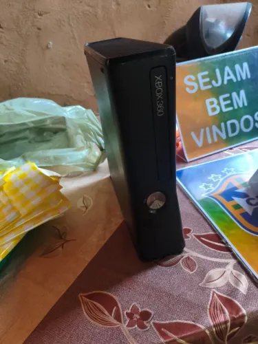 Xbox 360 slim para manutencao