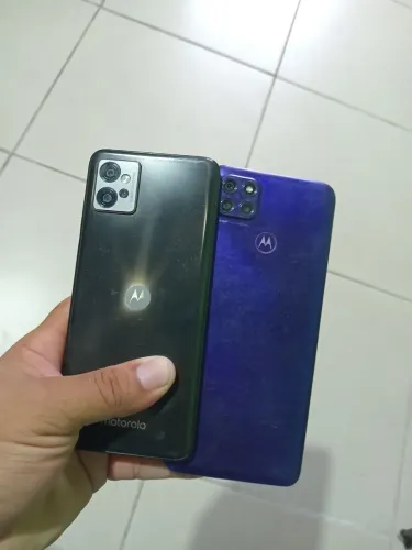 Vendo 2 celulares pra quem quiser arrumar