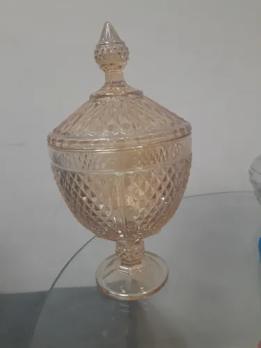 Bomboniere de vidro com tampa
