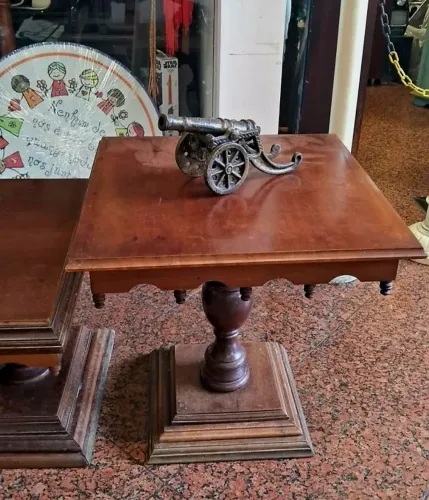 Antiga Mesinha Belíssima peça conforme descrição somente para Retirada Savassi