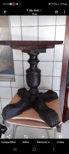 Base de mesa em madeira maciça 