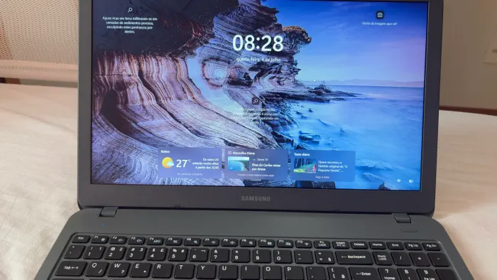 Notebook Samsung Essentials E30 Core i3 | Tela Full HD | Muito Conservado
