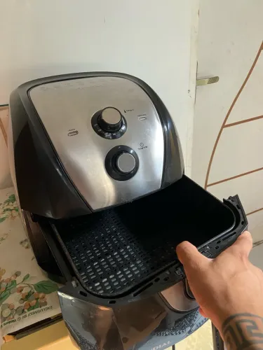 vendo air fryer Britânia 9 litos, poucos meses de uso. $350