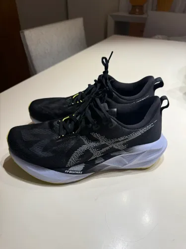 Asics Novablast 5 Preto 