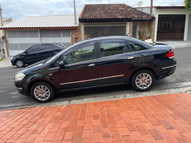 Fiat Linea Essence Dualogic 1.8 Flex 16V 4P 2016