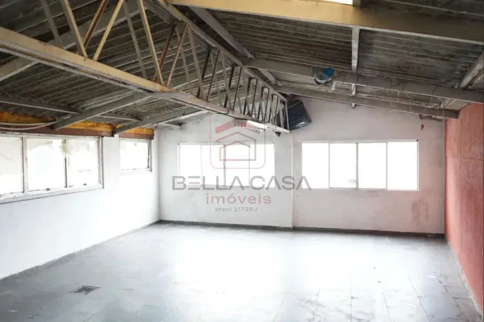 Sobrado à venda na Mooca - 400m2- 6 dormitórios- 1 suíte- 2 vagas de garagem