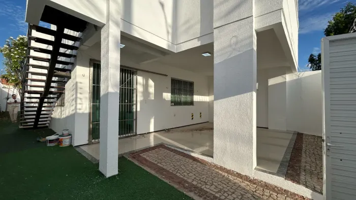 Casa a venda em Sobral com 3 quartos térrea