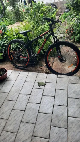 Vender bicicleta caloi volcan semi nova.