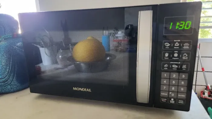 Micro-ondas Mondial 220V | Ótimo Estado | Funcionando Perfeitamente