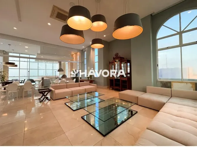 Cobertura Triplex com Vista Deslumbrante para o Mar