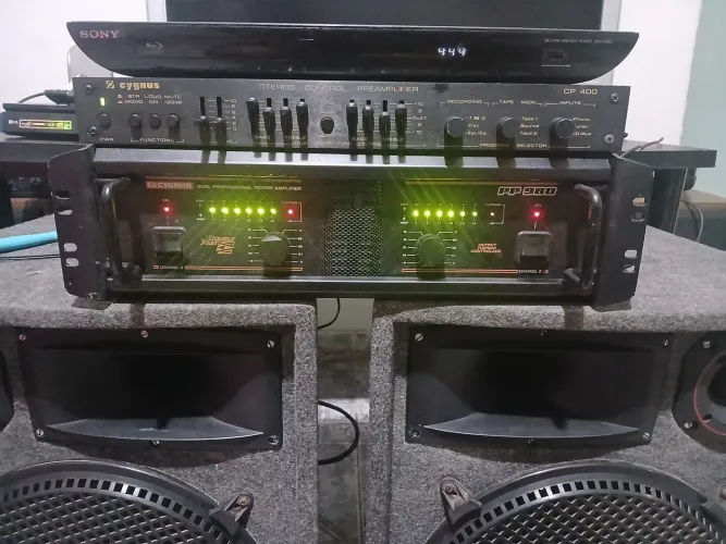 Amplificador Cygnus PP980 raro!