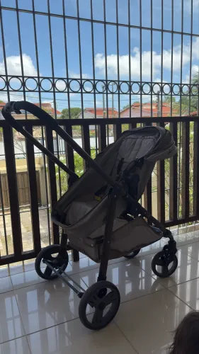 CARRINHO DE BEBÊ- GALZERANO (USADO)