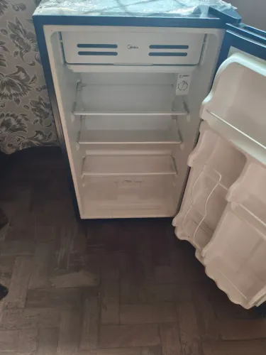 Frigobar midea 93l Black - 127v