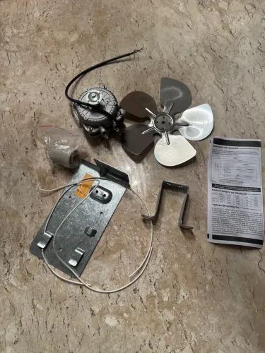 Ventilador Axial Exaustor de Churrasqueira Ventisol (Modelo EXC-02), na voltagem 220V.