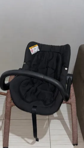 Vende-se cadeirinha de bebê