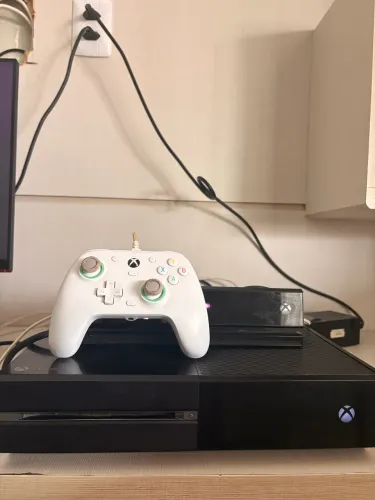 Xbox One 500GB com Kinect + Controle scuf + Fonte Original