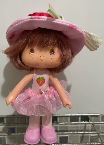 Boneca moranguinho bailarina