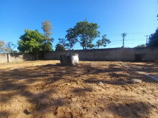 Terreno residencial e comercial a venda no bairro Praia Azul em Americana