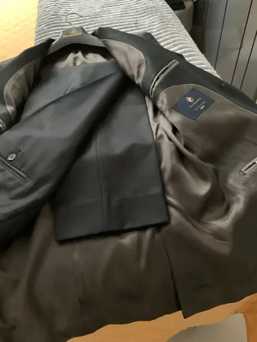Terno preto acetinado