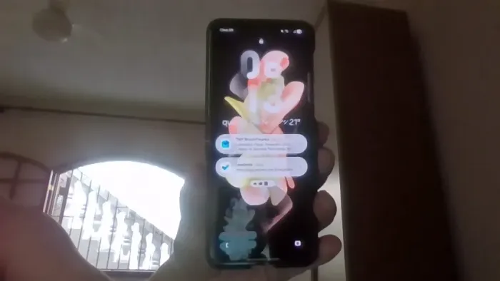 Galaxy Z Flip 4 256GB - 100% funcional Vendo ou Troco no Xiaomi Redmi Note 13 Pro