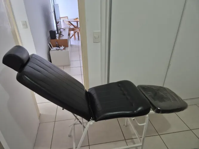 Cadeira de Maquiagem e estética - preta 