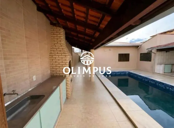 Casa para Alugar no Bairro Santa Mônica em Uberlândia