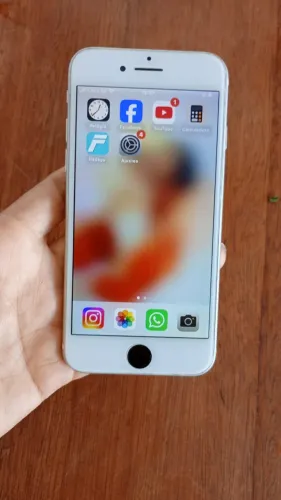iPhone SE segunda geração 