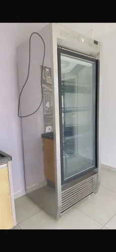 Cervejeira 700 litros em inox
