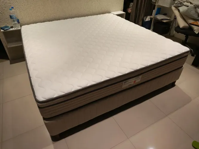 Cama box com colchão king size